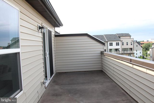 4975 LONGMIRE WAY, Chantilly, VA 20151