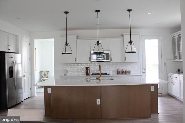 4975 LONGMIRE WAY, Chantilly, VA 20151