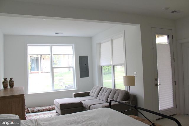 4975 LONGMIRE WAY, Chantilly, VA 20151