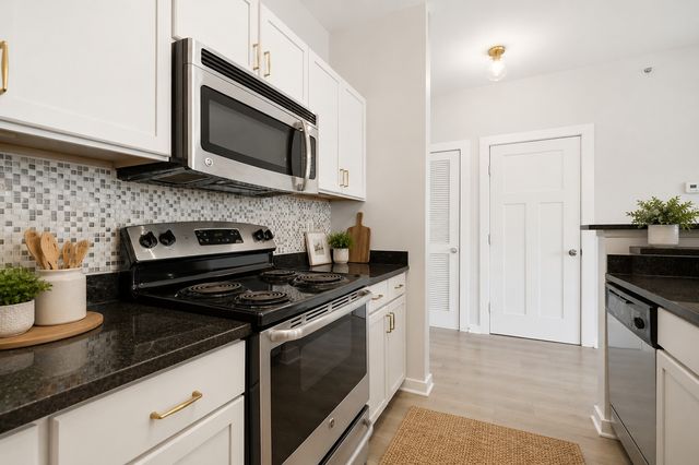 2197 Nolensville Pike Apt 208, Nashville, TN 37211