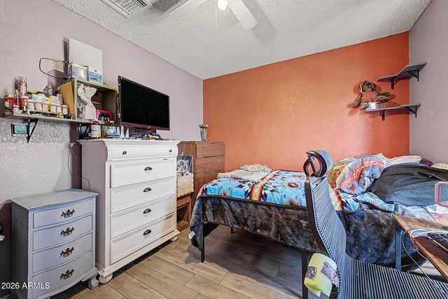 5142 W JOAN DE ARC Avenue, Glendale, AZ 85304