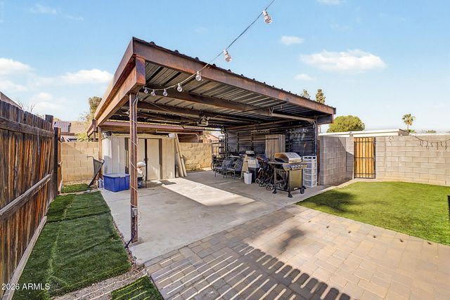 5142 W JOAN DE ARC Avenue, Glendale, AZ 85304