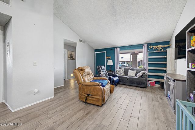 5142 W JOAN DE ARC Avenue, Glendale, AZ 85304