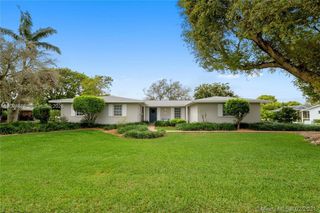 16220 SW 88th Ave Road, Palmetto Bay, FL 33157