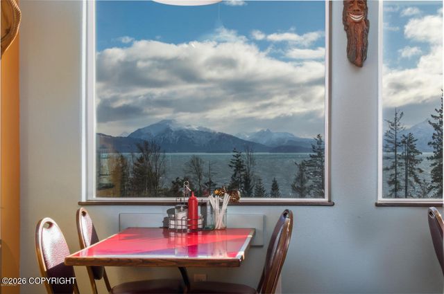 725 Sterling Highway, Homer, AK 99603