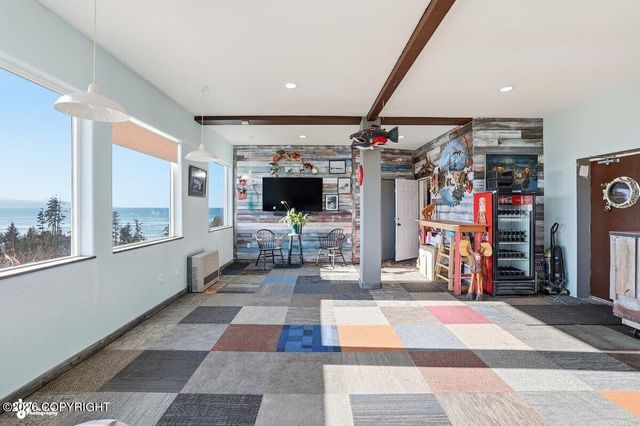 725 Sterling Highway, Homer, AK 99603