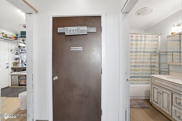 725 Sterling Highway, Homer, AK 99603