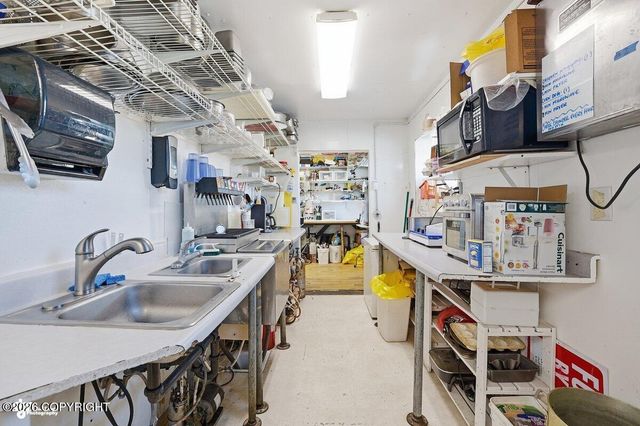 725 Sterling Highway, Homer, AK 99603