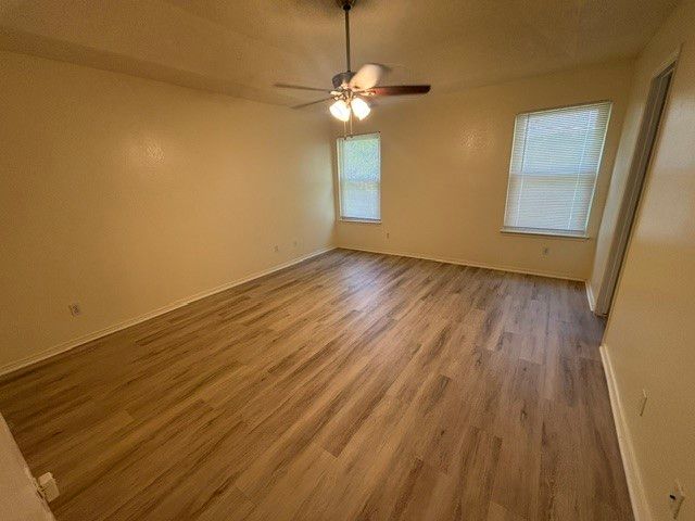 8728 Elbe Trail, Fort Worth, TX 76118