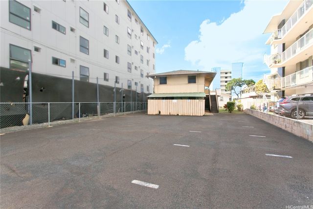 750 Makaleka Avenue, Honolulu, HI 96816