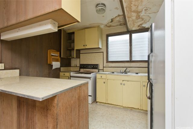 750 Makaleka Avenue, Honolulu, HI 96816