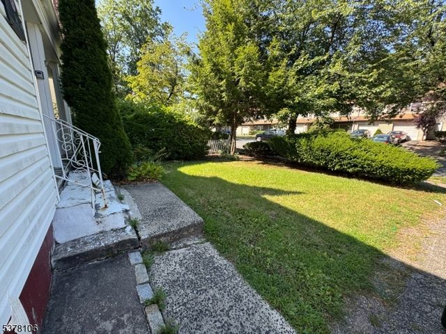 38 Hoffman Blvd, East Orange City, NJ 07017