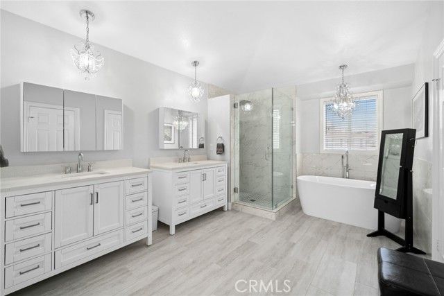 6 Coffeeberry Court, Laguna Hills, CA 92679