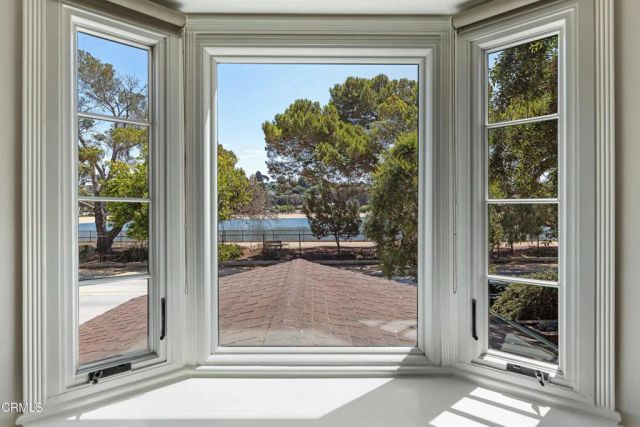2377 W Silver Lake Drive, Los Angeles, CA 90039