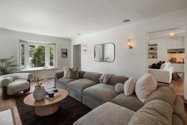 2377 W Silver Lake Drive, Los Angeles, CA 90039