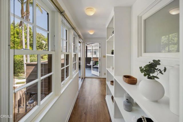 2377 W Silver Lake Drive, Los Angeles, CA 90039