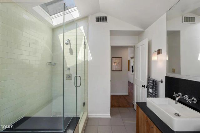 2377 W Silver Lake Drive, Los Angeles, CA 90039