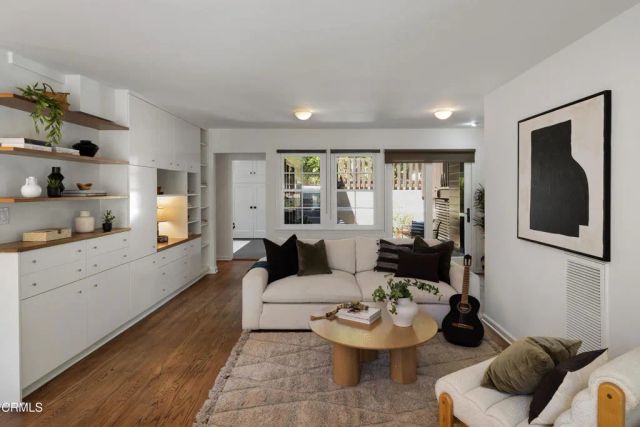 2377 W Silver Lake Drive, Los Angeles, CA 90039