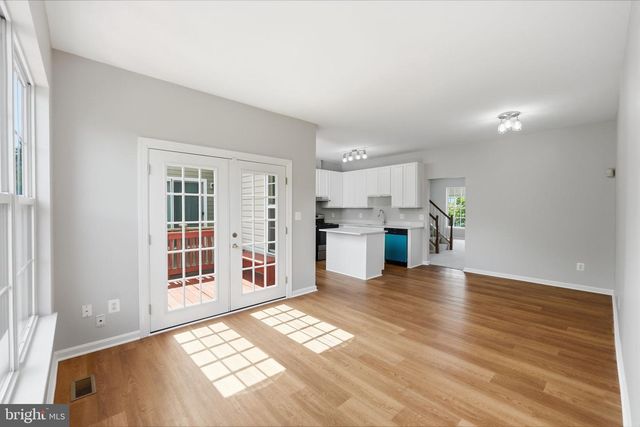 45526 LAKE HAVEN TER, Sterling, VA 20165