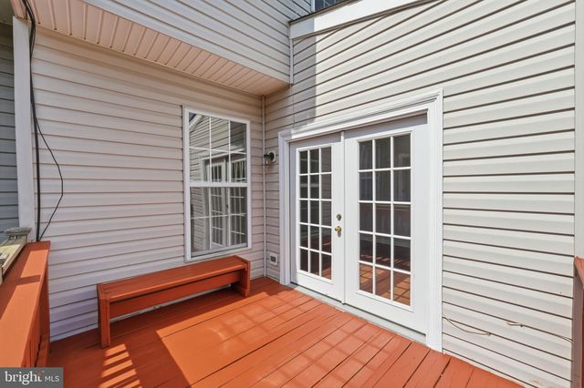 45526 LAKE HAVEN TER, Sterling, VA 20165