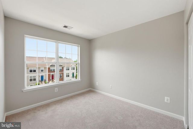 45526 LAKE HAVEN TER, Sterling, VA 20165