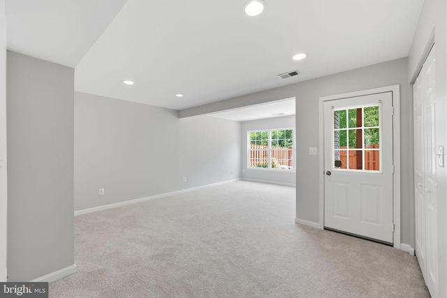 45526 LAKE HAVEN TER, Sterling, VA 20165
