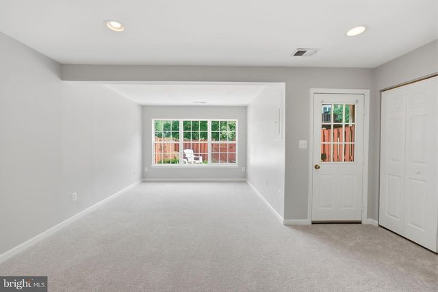 45526 LAKE HAVEN TER, Sterling, VA 20165