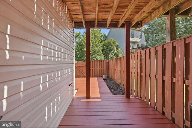 45526 LAKE HAVEN TER, Sterling, VA 20165