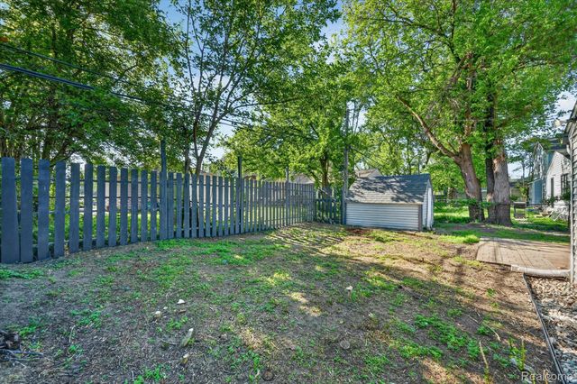 3024 Wolcott Street, Ferndale, MI 48220