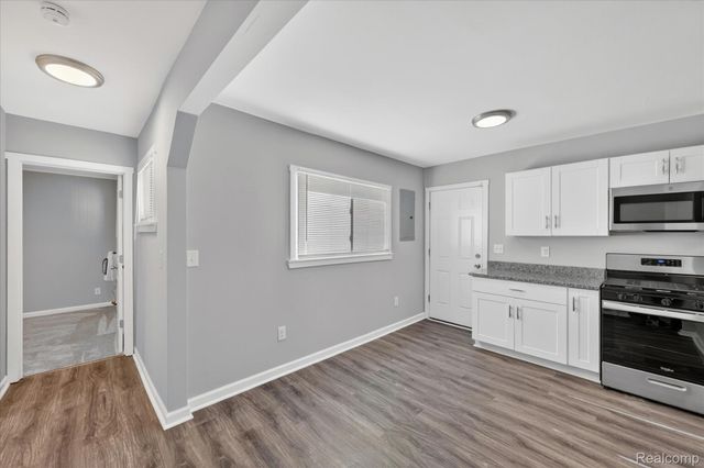 3024 Wolcott Street, Ferndale, MI 48220
