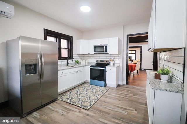 1708 STATE ST, Harrisburg, PA 17103