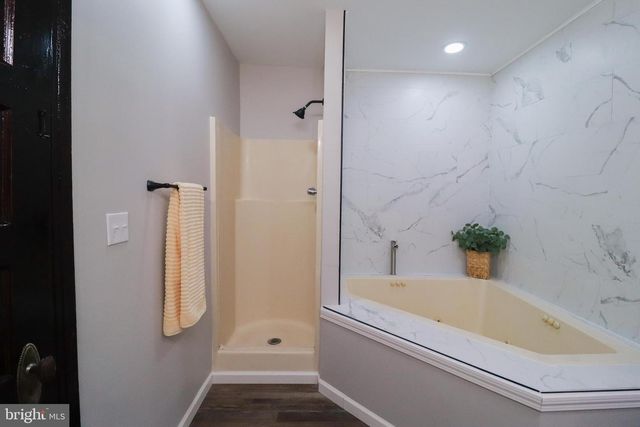 1708 STATE ST, Harrisburg, PA 17103