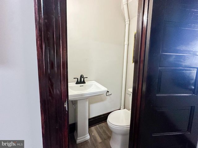 1708 STATE ST, Harrisburg, PA 17103