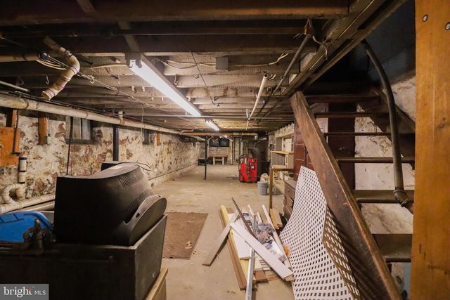 1708 STATE ST, Harrisburg, PA 17103