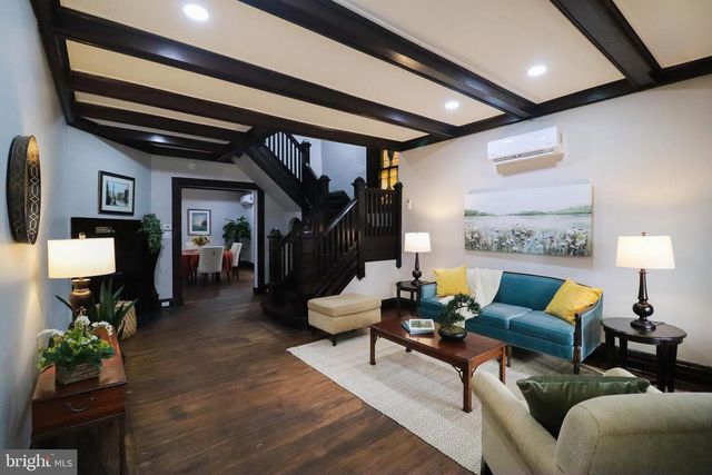 1708 STATE ST, Harrisburg, PA 17103