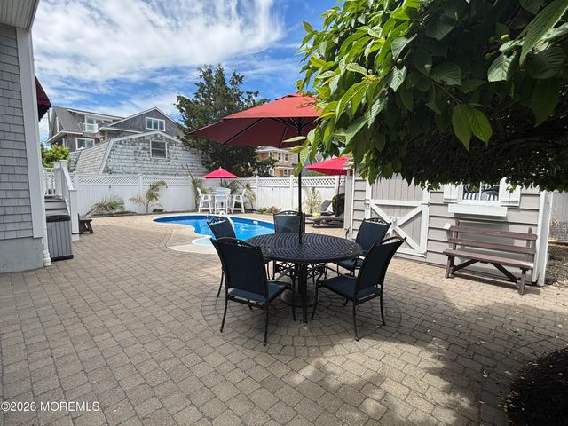 40 Karge Street, Bay Head, NJ 08742