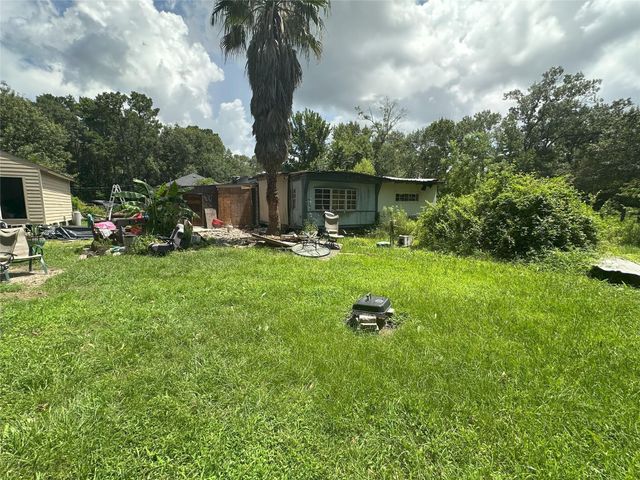 19795 Live Oak N N, New Caney, TX 77357