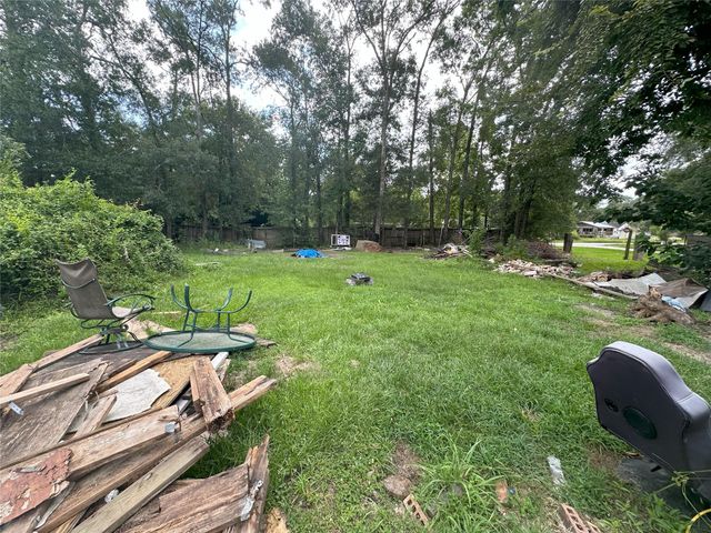 19795 Live Oak N N, New Caney, TX 77357