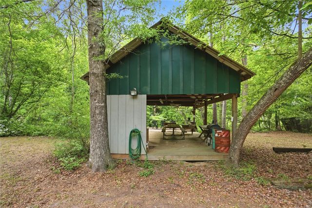 495 Hembree Hill Drive, Westminster, SC 29693