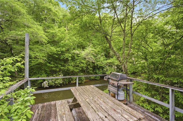 495 Hembree Hill Drive, Westminster, SC 29693
