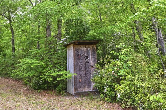 495 Hembree Hill Drive, Westminster, SC 29693