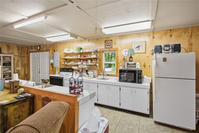 495 Hembree Hill Drive, Westminster, SC 29693