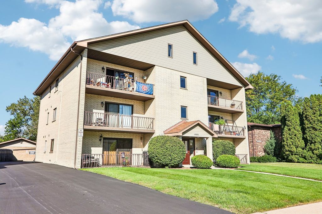 15850 Laramie Avenue 302, Oak Forest, IL 60452 — exterior