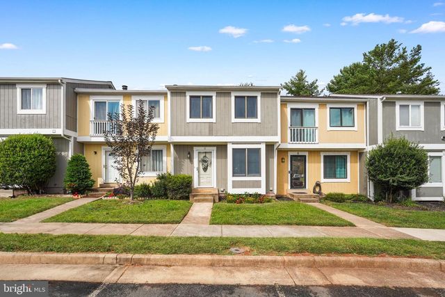 6 SUGARLAND SQUARE CT, Sterling, VA 20164