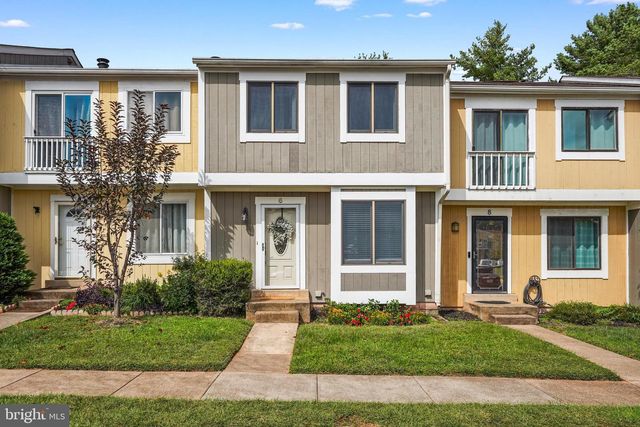 6 SUGARLAND SQUARE CT, Sterling, VA 20164