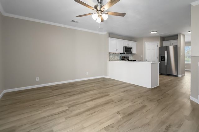 106 Alexander Blvd, Clarksville, TN 37040