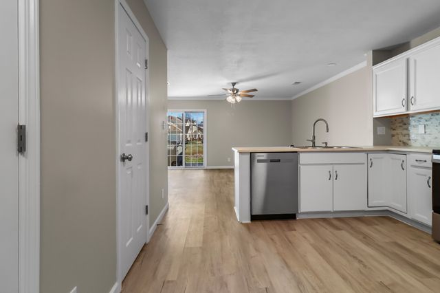 106 Alexander Blvd, Clarksville, TN 37040