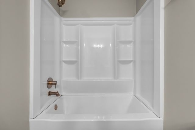 106 Alexander Blvd, Clarksville, TN 37040