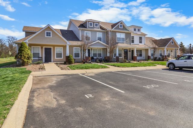 106 Alexander Blvd, Clarksville, TN 37040