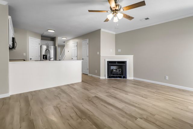 106 Alexander Blvd, Clarksville, TN 37040